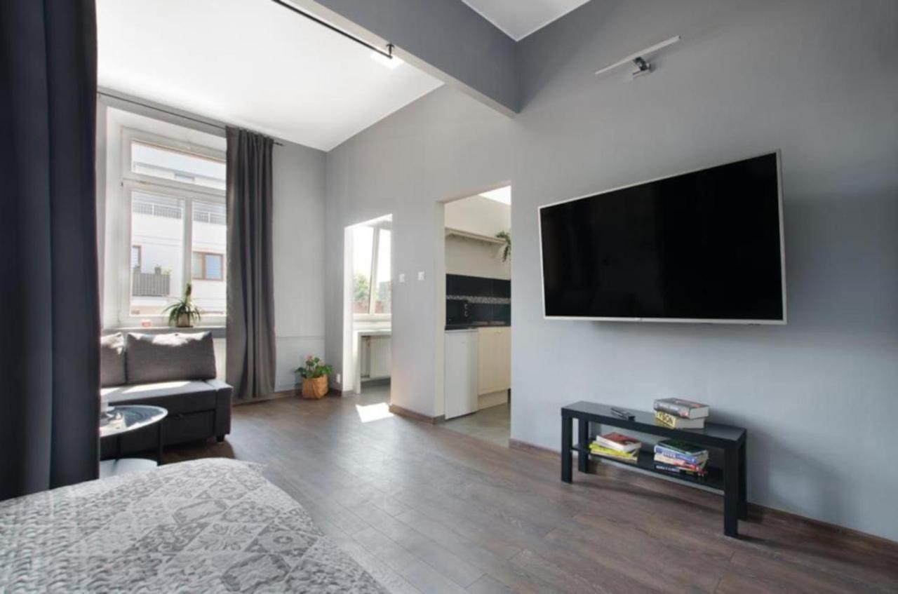 Piekarnia Apartamenty Manufaktura, Parking, Dostep Na Kod, Klima, 1-3 Pokoje, Prywatna Kamienica Lodz  Luaran gambar