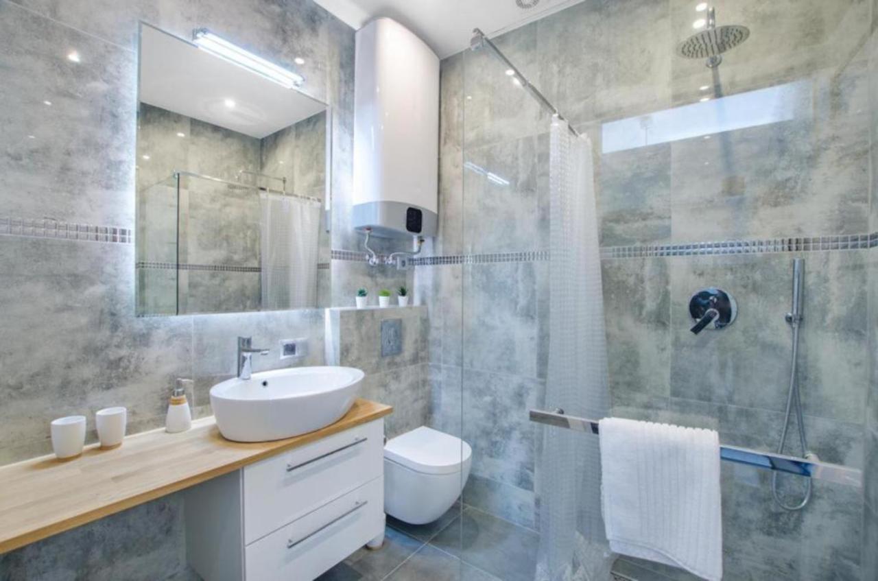 Piekarnia Apartamenty Manufaktura, Parking, Dostep Na Kod, Klima, 1-3 Pokoje, Prywatna Kamienica Lodz  Luaran gambar