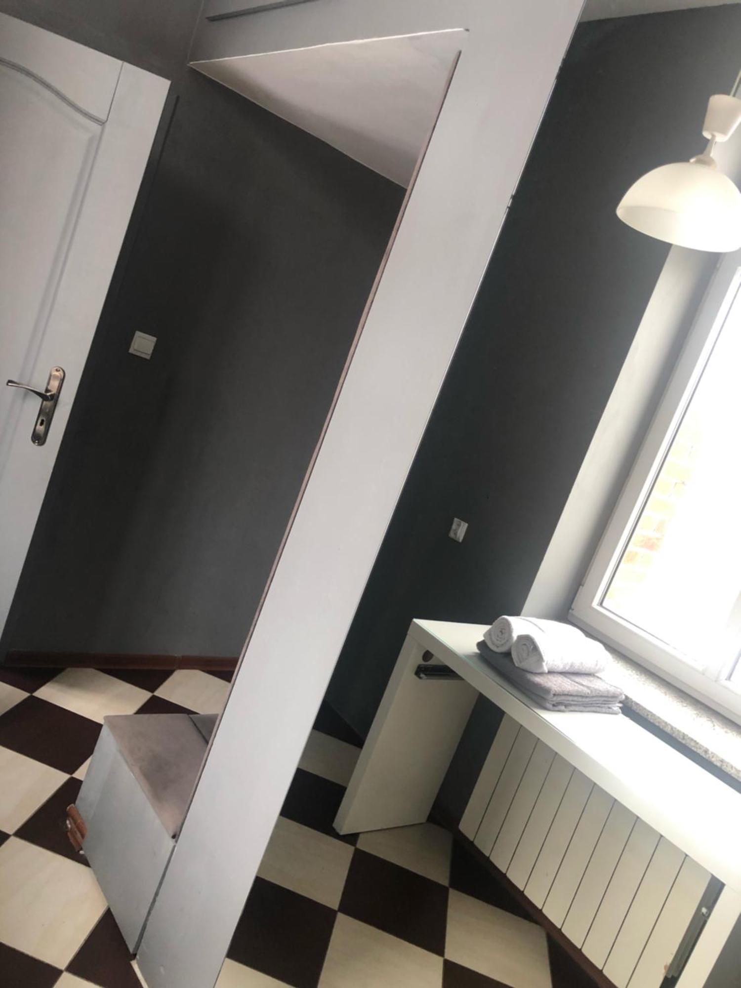 Piekarnia Apartamenty Manufaktura, Parking, Dostep Na Kod, Klima, 1-3 Pokoje, Prywatna Kamienica Lodz  Bilik gambar